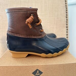 NIB Sperry Saltwater Duck Boots Navy/Brown size little kid **11 but fits like 10